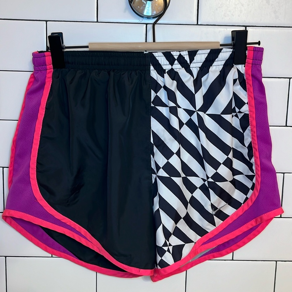 Woman’s Nike Running Shorts size small